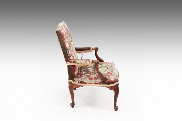 An 18th Century Gainsborough Chair - ST541