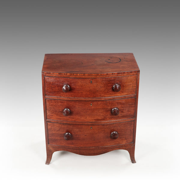 A Georgian Plum Pudding Mahogany Chest - CCT503