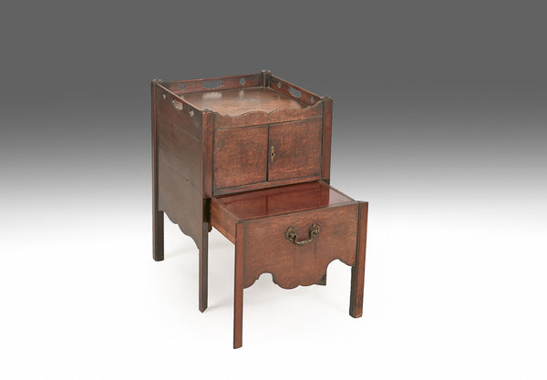 A Georgian Bedside Cupboard - CP108