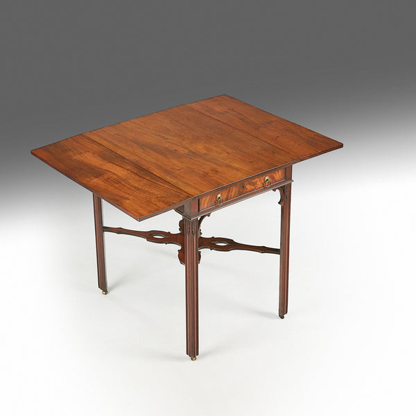 A Georgian Pembroke Table - REST30